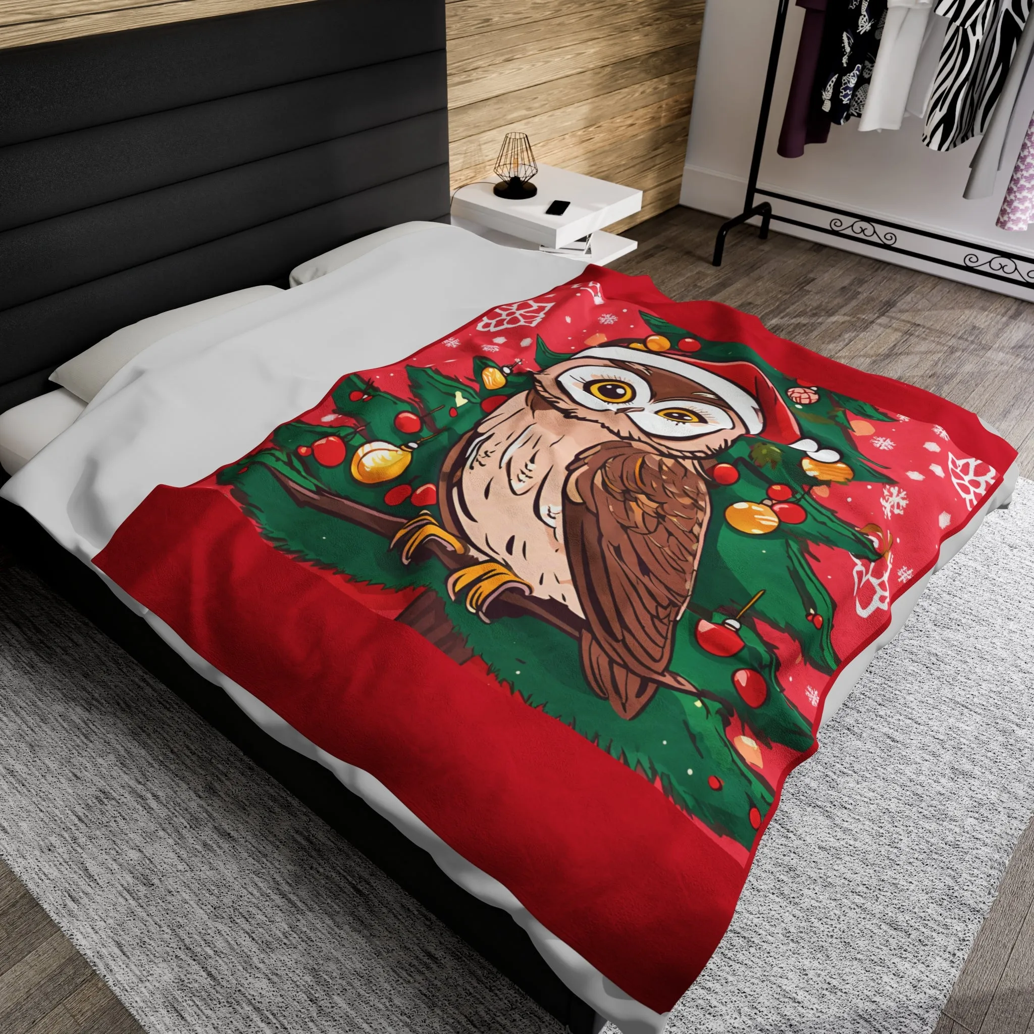 Cozy Owl Print Holiday Blanket