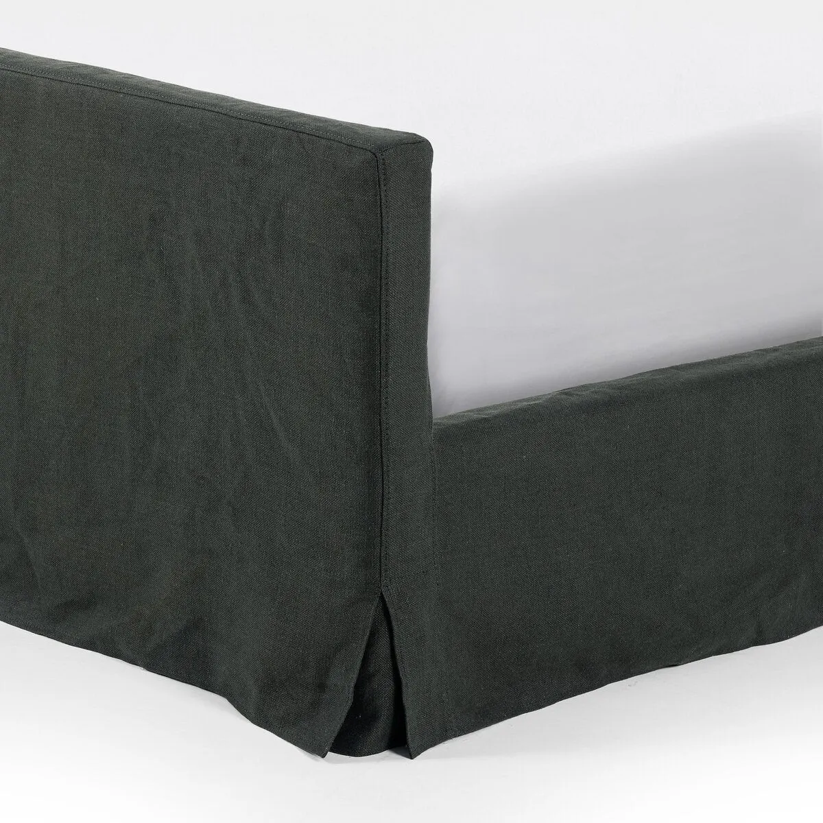Daphne Slipcover Bed - Pine