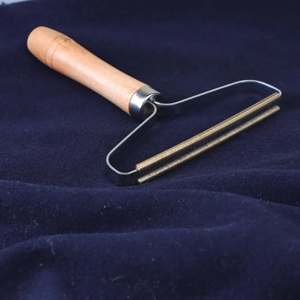 Fuzz-free Fabric Lint Remover -