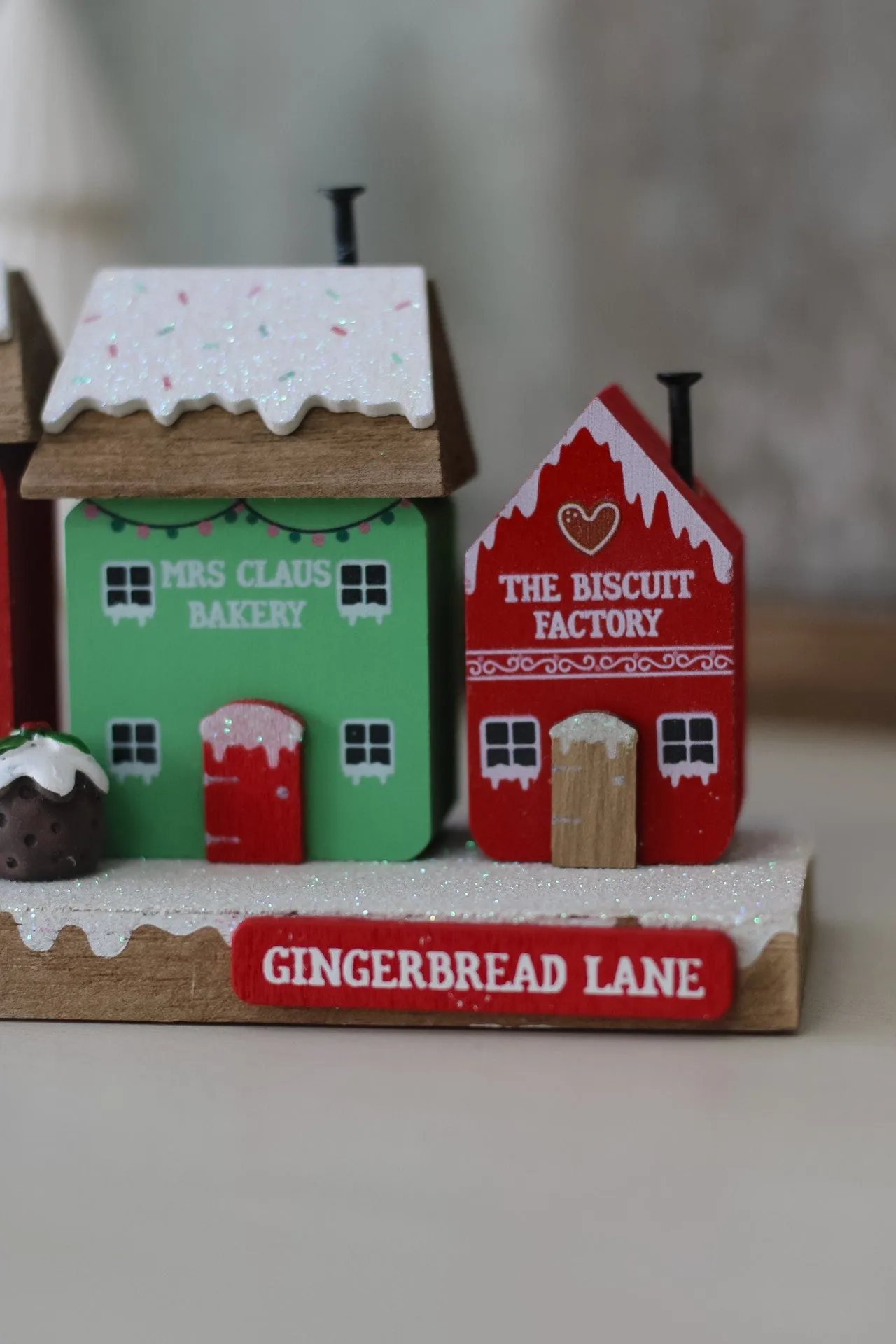 Gingerbread Lane Wooden Street Decoration