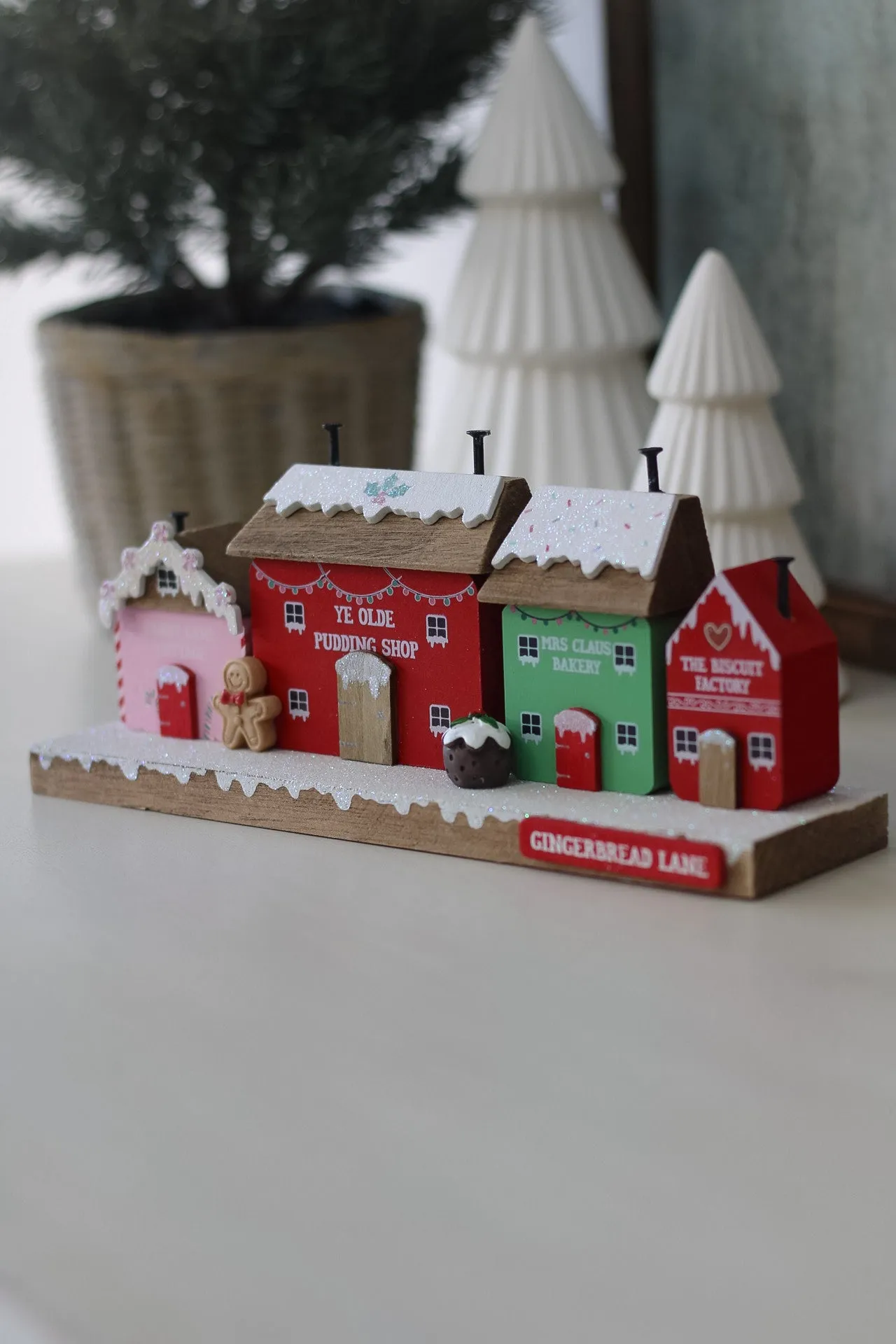 Gingerbread Lane Wooden Street Decoration