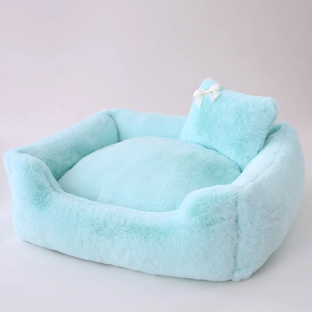 Hello Doggie Divine Dog Bed